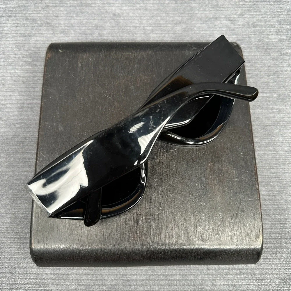 Grey Ant Above Average Black Cat Eye Sunglasses Carl Zeiss Optics Italy